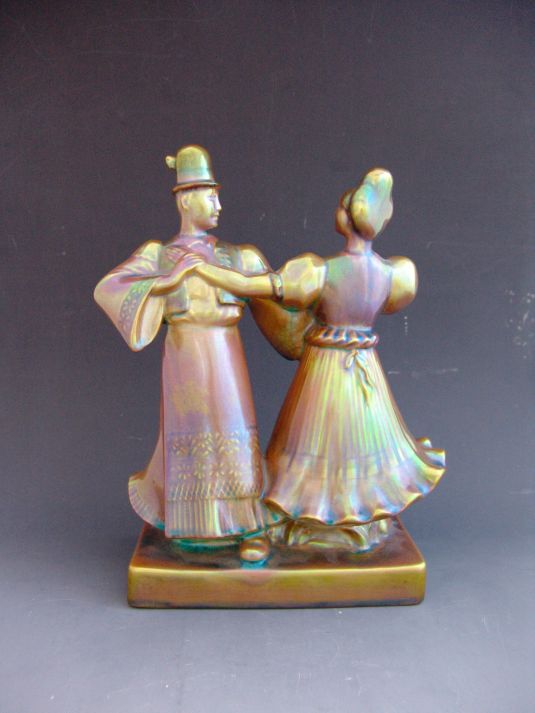 porcelana-danza-hungara-fabrica-hungara-zsolnay-1930-danza-csardas