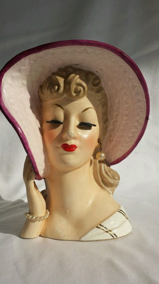 florero-ceramica-rostro-de-mujer-con-pestanas-y-sombrero-japon-fabrica-napco-1950s