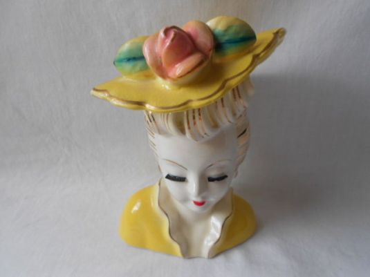 florero-ceramica-rostro-de-mujer-japon-fabrica-royal-sealy-1940s